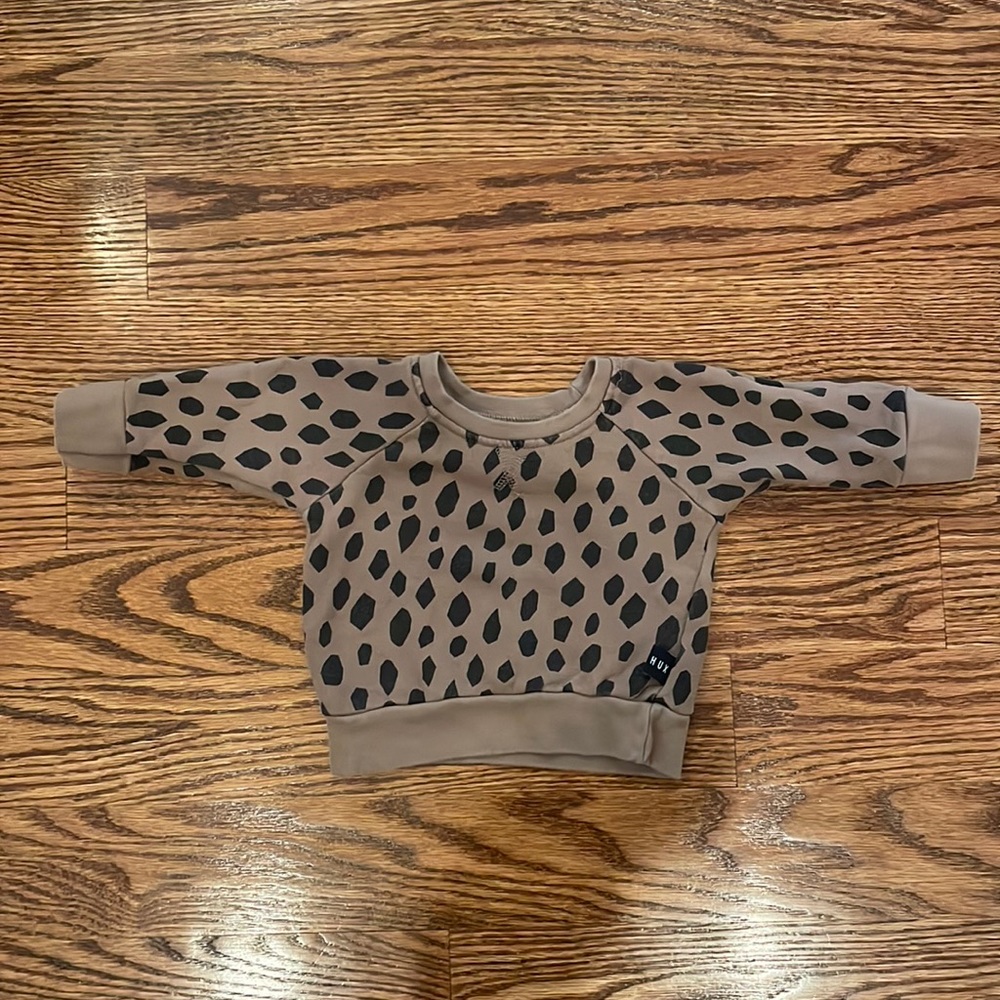 huxbaby leopard print sweatshirt